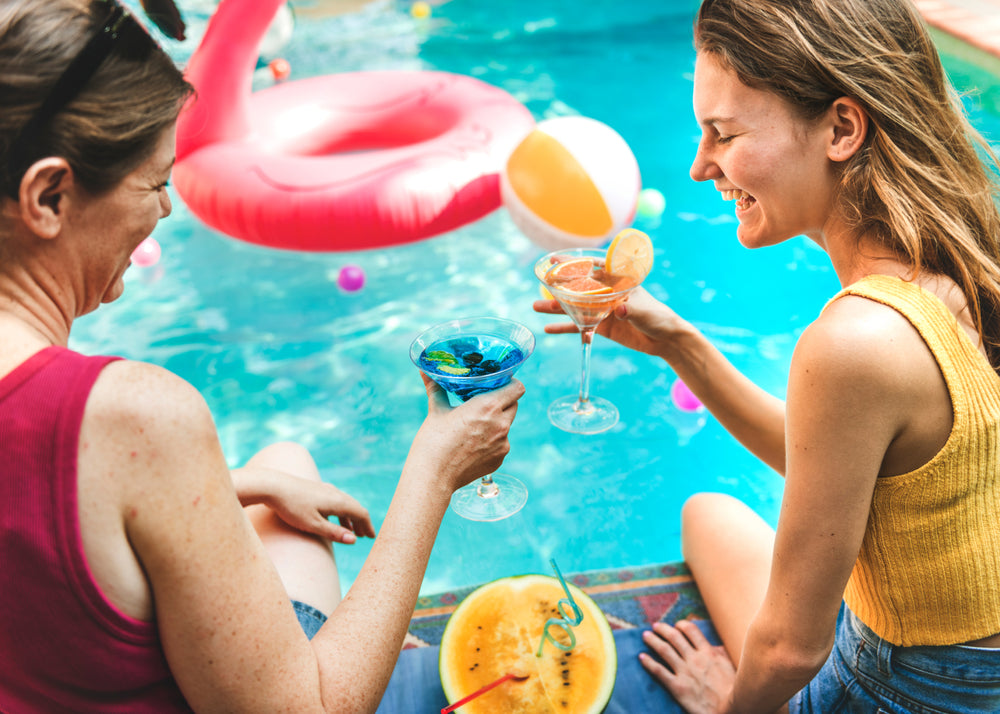 Summer Party Tips to Stay Social & Hydrated